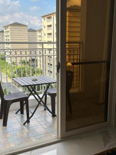 Modern Condo with Pool near Casinos in Clark - - 1