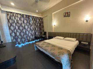 Majestic Inn - Vasai - 7