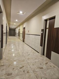 Majestic Inn - 4