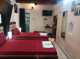 Foreigners Inn - Varanasi - 9