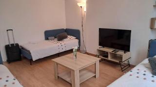 Logement entier 2-3 p - Paris - 9