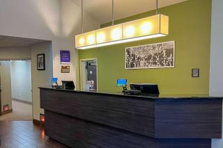 Sleep Inn & Suites Roseburg North Near Medical Center - Roseburg - 8