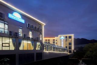 Days Hotel by Wyndham Bishan Chongqing - 7