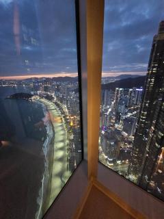 3B3B Luxury Beach Condo with Breathtaking Views - Busan - 2