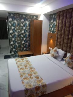 Hotel Lemon Gota - Ahmedabad - 6