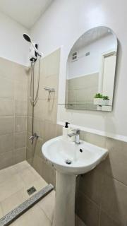 NEW! The Hive Residences - 1BR with Balcony & FREE Parking at Casa Arbo - Taytay - 5