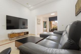 Apartment with 3 bedrooms, terrace, indoor pool and sauna at 100 m from the beach in Puerto Banús - Marbella - 8