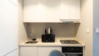 Keyrock - Zada Tower, Business Bay Lake-View Apartment - 8