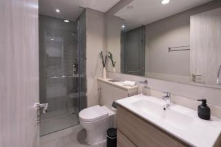 Keyrock - Zada Tower, Business Bay Lake-View Apartment - 6