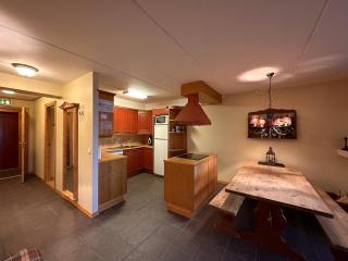 Family-Friendly Stay with Stunning Mountain Views! - Beitostøl - 4