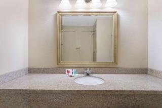 Days Inn by Wyndham Semmes Mobile - Mobile - 8