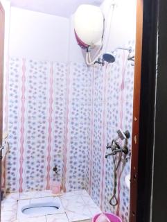 Shreeja sangam homestay 1 bed room with 5 person occupancy - Prayagraj - 2