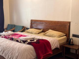 Alpine Guest House - 8