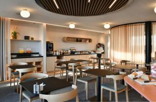 Holiday Inn Reims Centre by IHG - Reims - 3