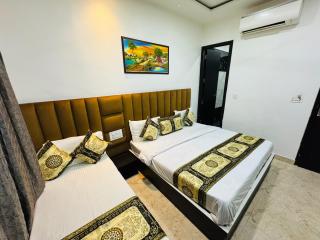 Yuvraj Residency - 1Minute Walking From Golden Temple - Amritsar - 6