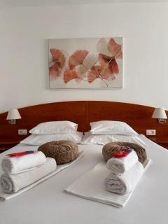 ''ROOM 6'' - breakfast included - Kampor - 8