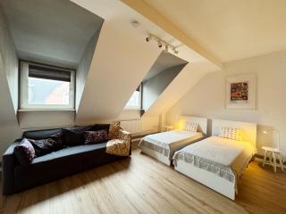 Big flat with fresh renovation, free parking, SonyPS, Netflix - Duisburg - 3