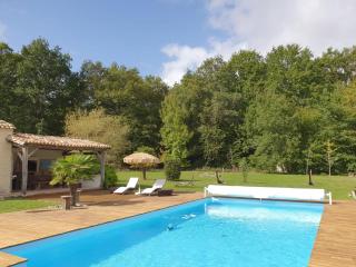 Le Domaine des Doucins & Spa, Gîte 4 étoiles, 10 minutes de Jonzac piscine et spa - Fontaines-dʼOzillac - 5