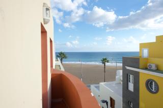 Apartamento con ascensor en primera línea - 0