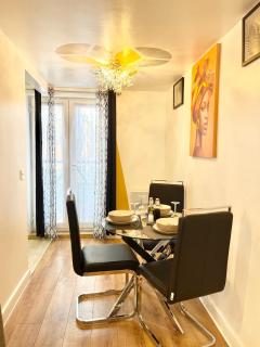 1st Floor Crescent Apartment - Goodmayes - 6