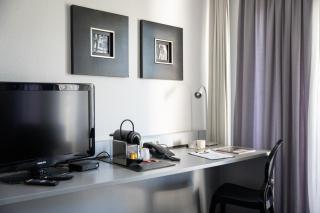 Hotel Medo Köln - Cologne - 3