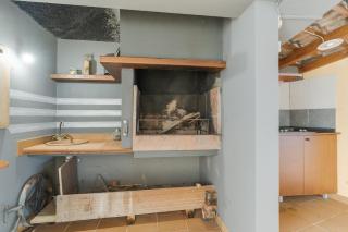 Porto Moniz Yellow House - 2