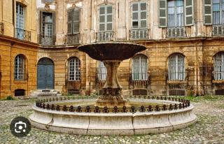 Le Mirabeau studio au cœur du centre historique - 2eme étage - 3