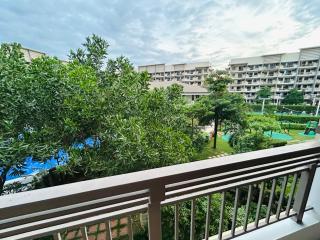 The Mindful Home - 2BR Cozy Condo near NAIA - Manila - 1
