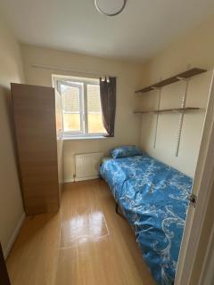 Nice single room Near ExCeL London - Londra - 0