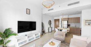 Spacious 2 Bedroom in Act1 Act 2 Downtown - 1