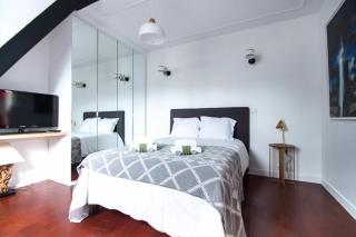 CIA - Avenue Hoche Studio - Paris - 0