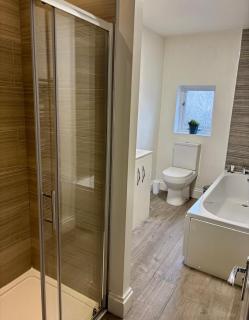 Dracula seafront, dog-friendly apartment with on-street parking - Whitby - 2