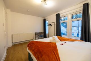 Spacious 5 Bedroom Home Near Retail Park - by Traboule Properties Ltd - Cambridge - 8