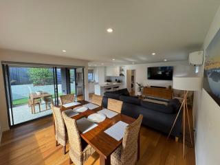 Rose Villa - Kingston Beach - 9