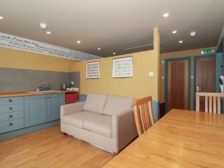 Suite 2 - Stroud - 7