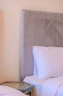 Luxury 2BR with Pool & Garden View Balcony - Marrakech - 4