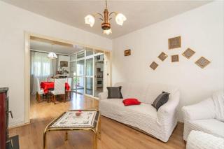 Three Bedroom Holiday Home with Pool - Molunat - 4