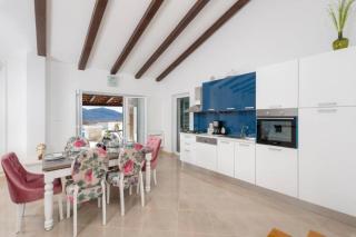 Countryside Villa With Pool, Three Bedrooms - 4