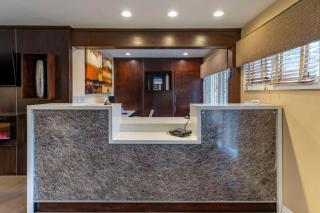 Best Western Carmel's Town House Lodge - Carmel - 1