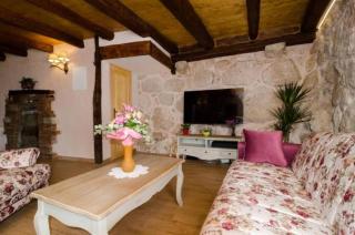 Breathtaking Scenic Villa with Pool - Dubravka - 6