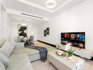 Huge Lux 1BHK in Prime Business Bay with Private Jacuzzi - 3