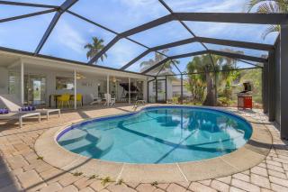Gulf Access, Heated Pool, Dock, Lanai -Sunset Coast Bungalow - Roelens - Cape Coral - 9