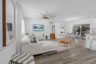 Gulf Access, Heated Pool, Dock, Lanai -Sunset Coast Bungalow - Roelens - Cape Coral - 6