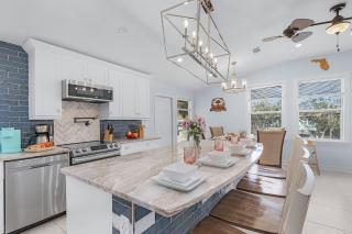 Close to Beach! Game Room, Heated Pool, Outdoor Shower -Jade Bay - Roelens - Fort Myers Beach - 1