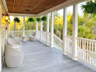 Large Home and 2 Airstream Glampers & Spa Midway to Tybee Beach & Downtown Savannah with Fast WiFi and More! - 4