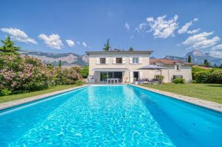 Villa Piscine Eau Salée avec jeux multiples - Saint-Ismier - 0