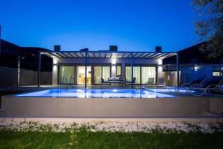 Villa Averto Anna - 1