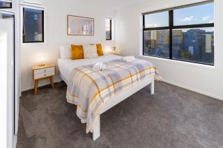 Grand 6BR Escape Steps from Christchurchs Best - Christchurch - 4