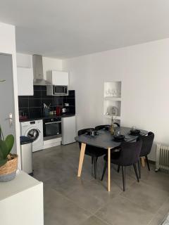 Modern and Cosy Apartment - 7