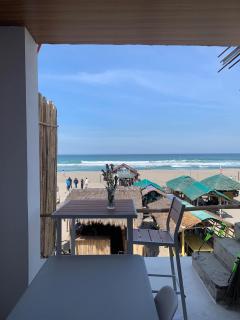 Insan seabeds room 1 beach front 3 pax beside Kabsat NOT a beach view room - San Juan - 5